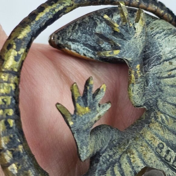 Vienna Bronze Lizard Figurine With Screws Cold Painted Green Vintage 2.5 Inches - Picture 11 of 12